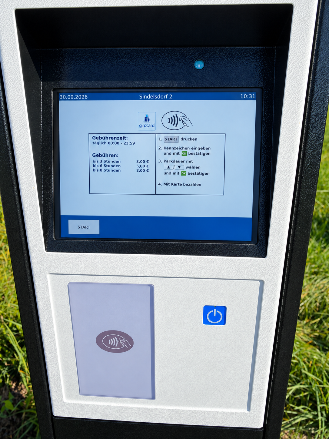 Parkscheinautomat P9 mit Solarversorgung und 10" Touchdisplay