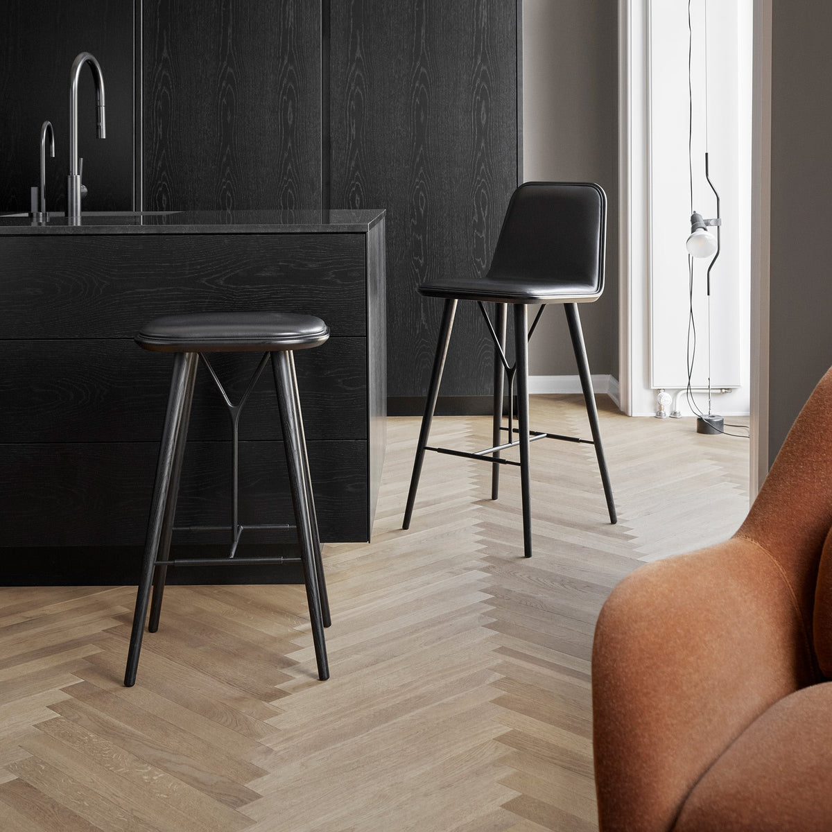 Spine Bar/Counter Stool with Back - Wood Base