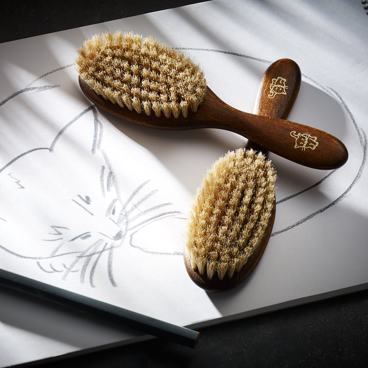 Beechwood Handle Cat Brush
