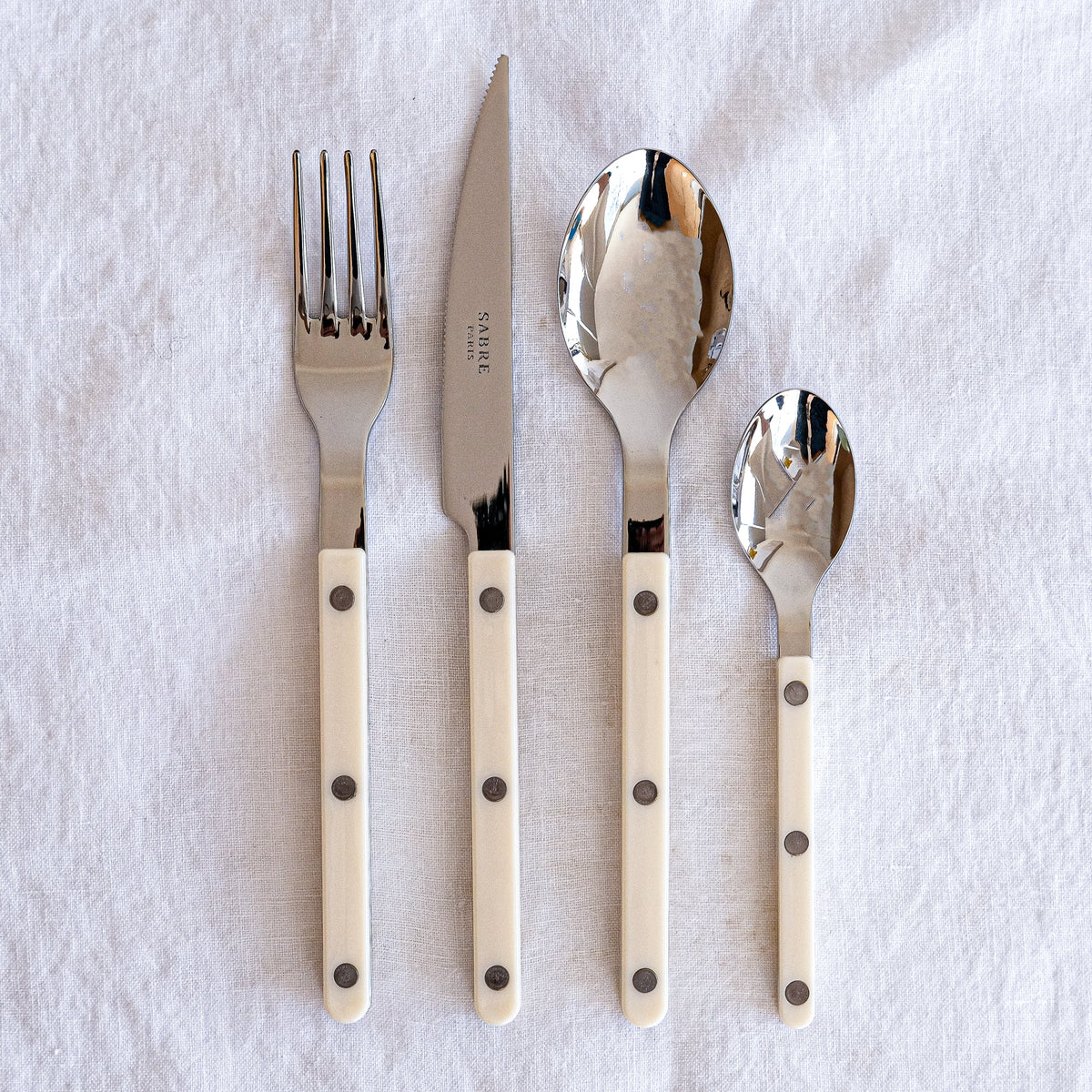 Bistrot Solid Flatware - Set of 4