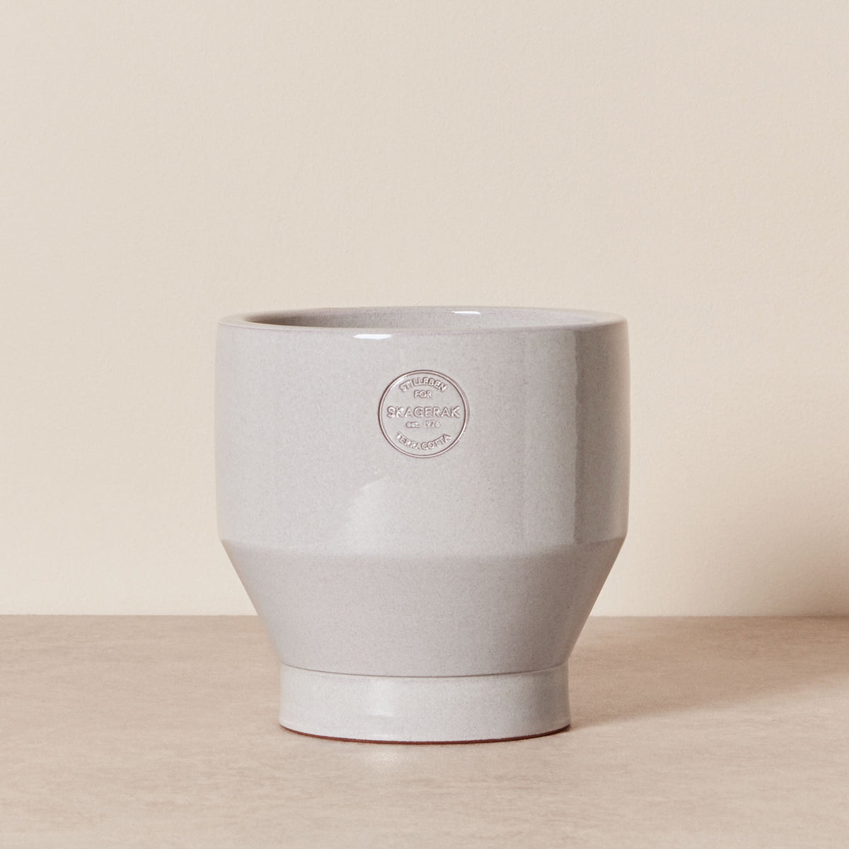 Edge Ø18 Planter