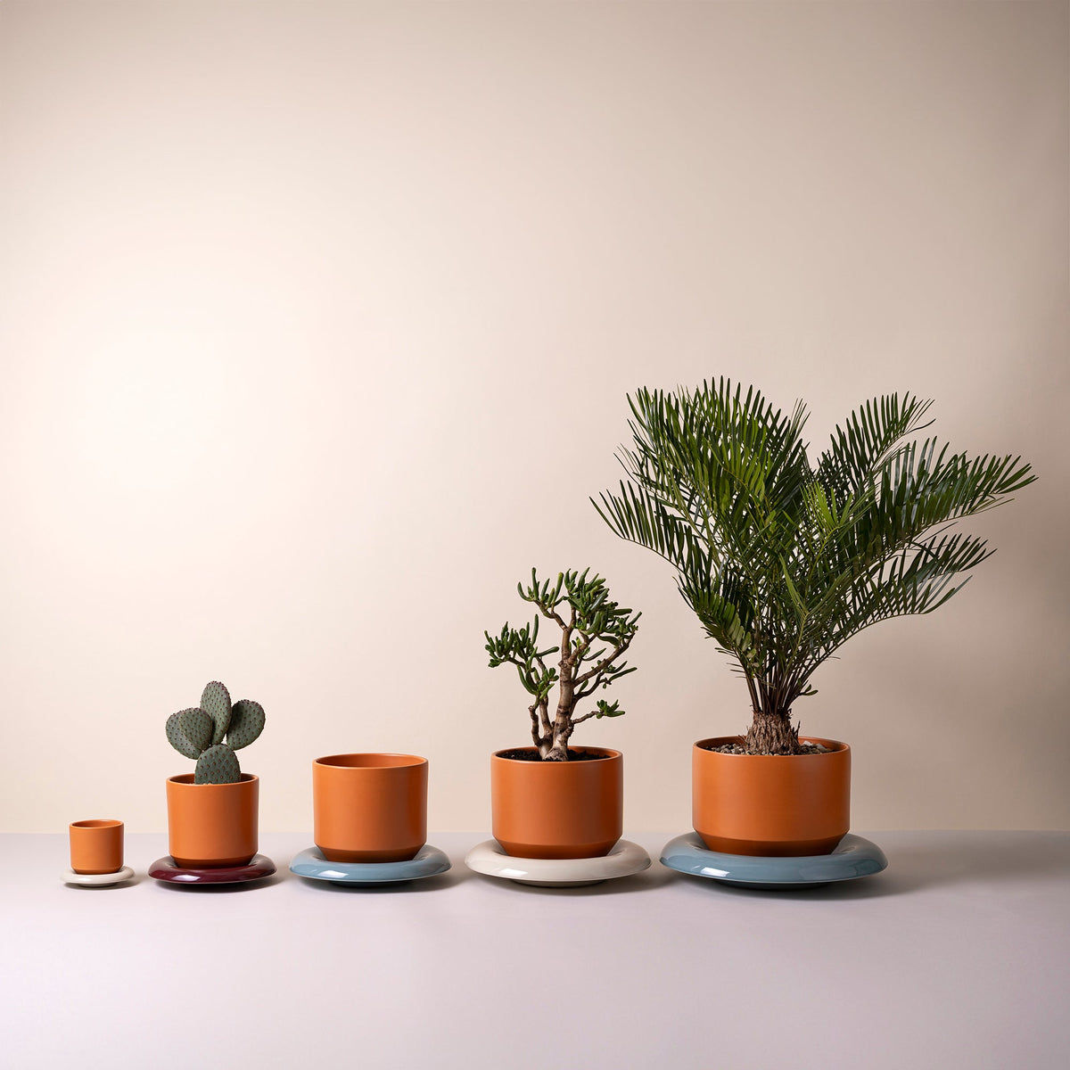 Lily Ø18 Planter