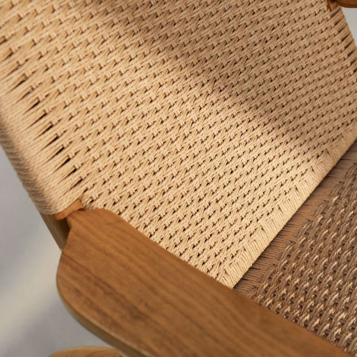 CH25 | Easy Chair - Oak Oil