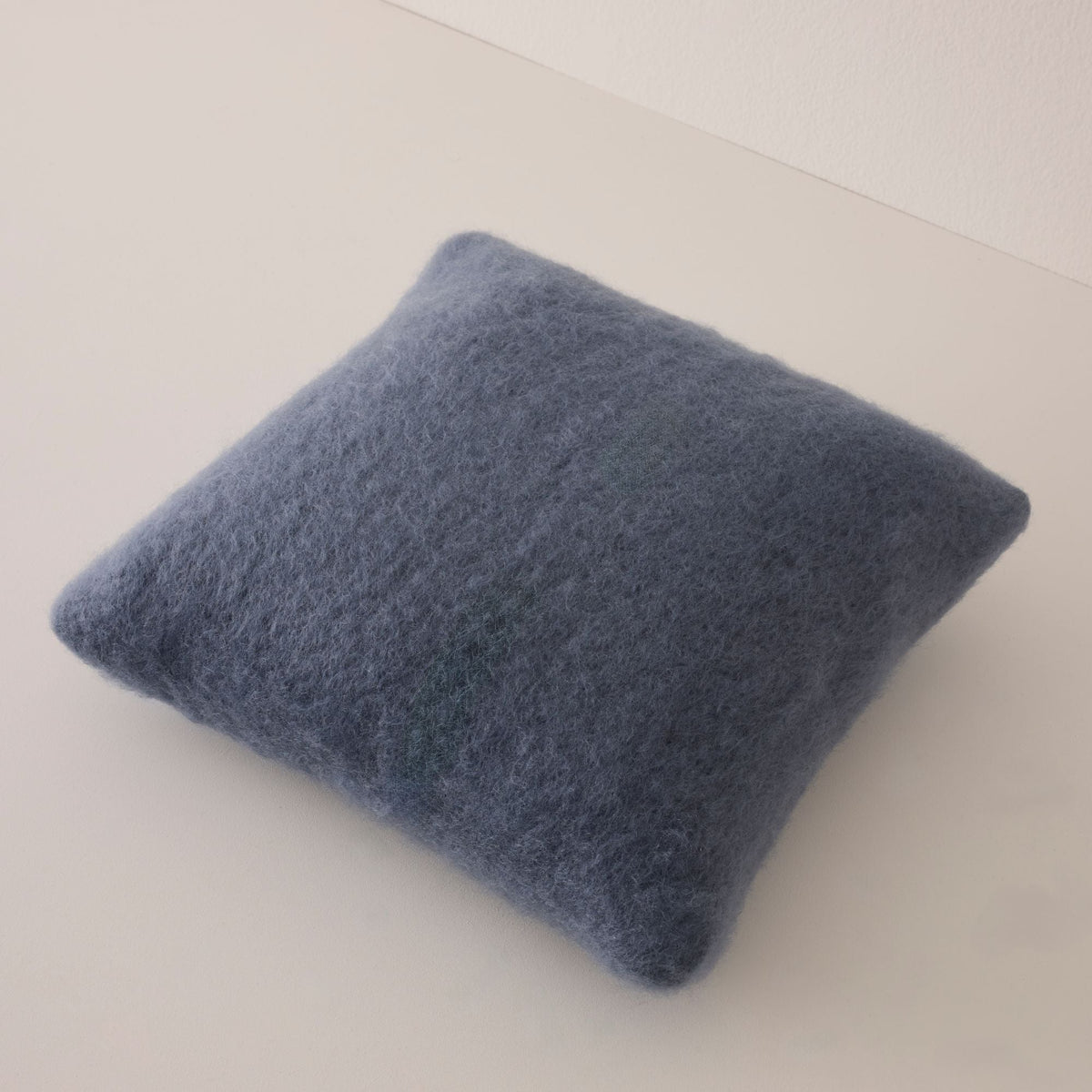 Lisos Cushion Cover