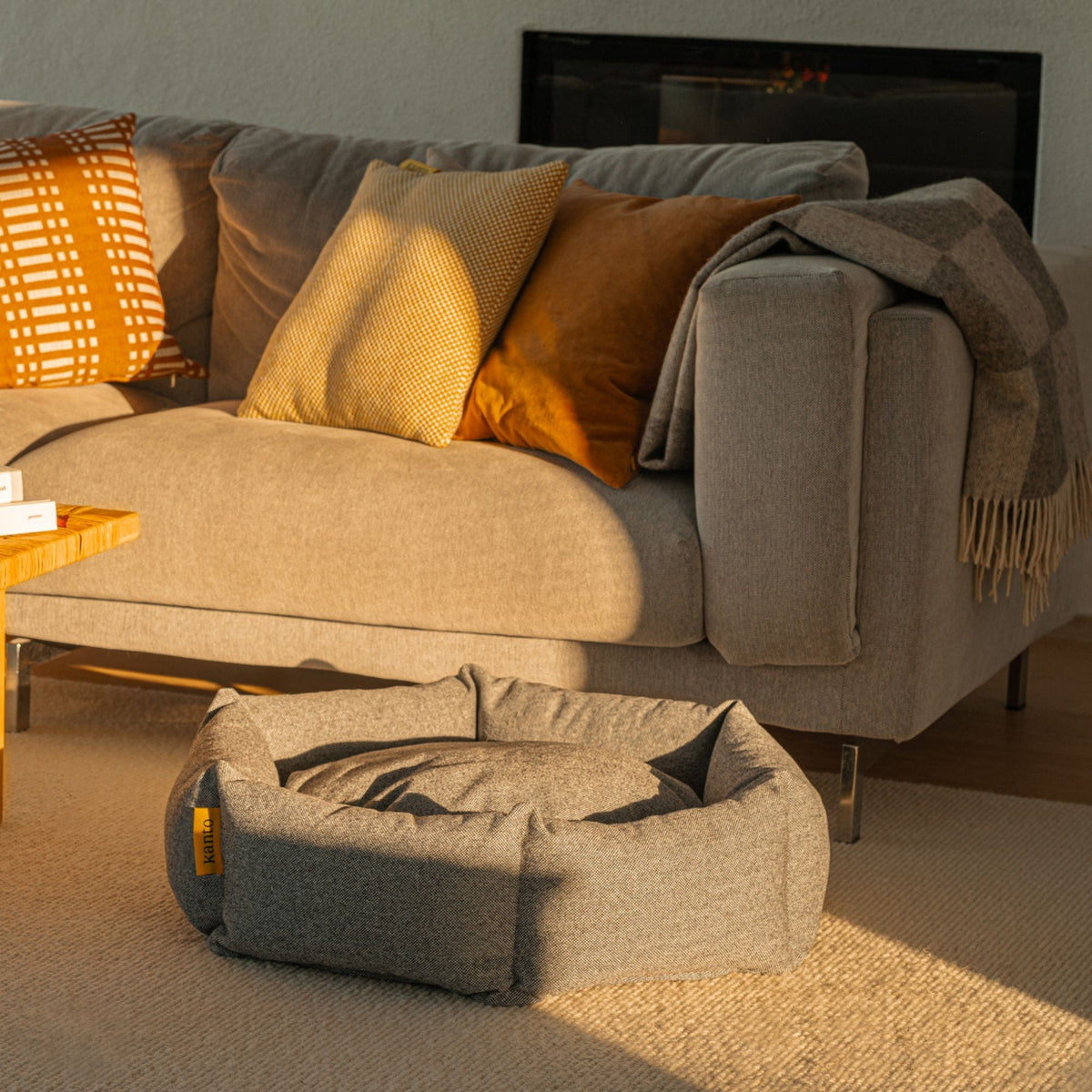 Luoto Dog Bed - Premium