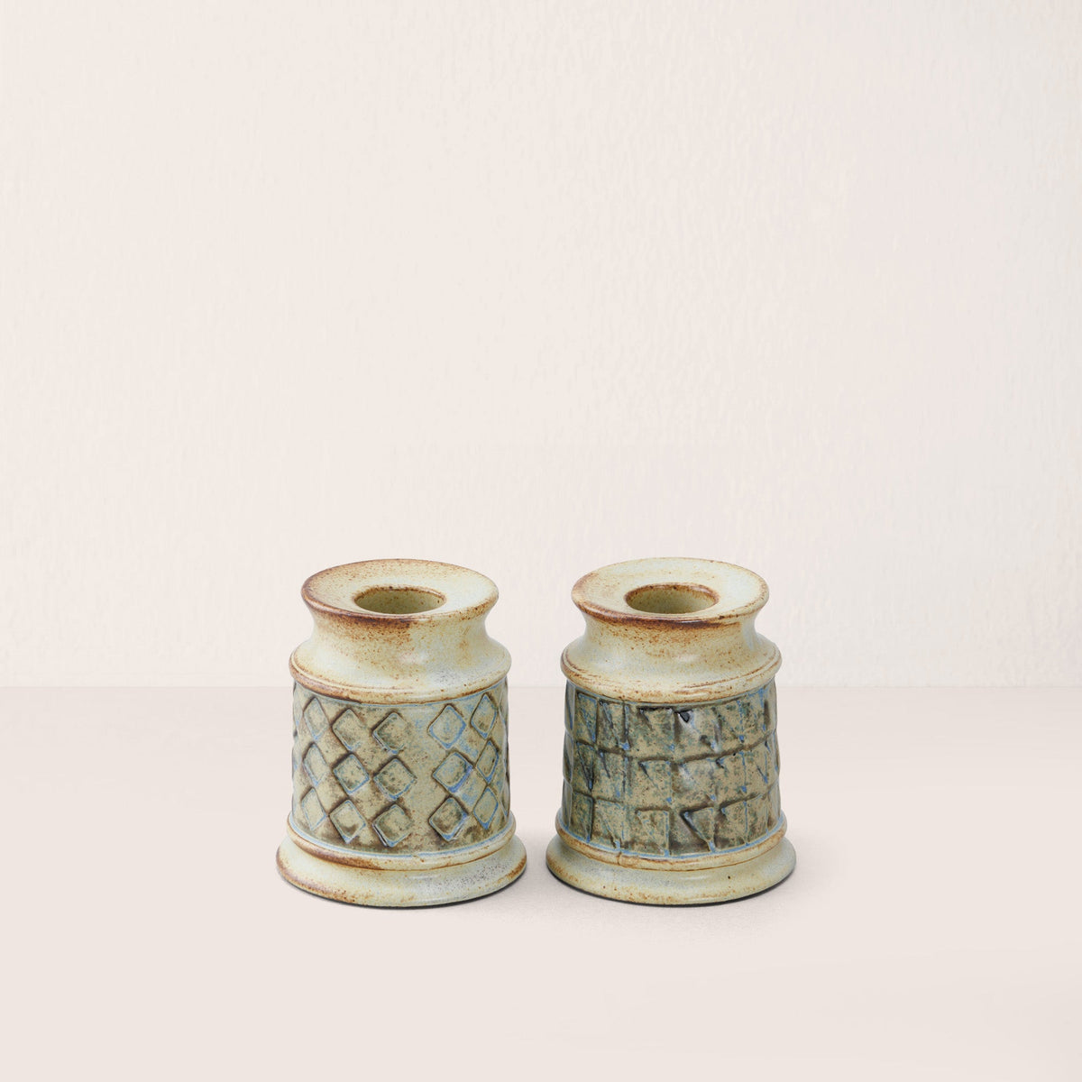 Triangular & Diamond Pattern Candleholder- Set of 2 - Small