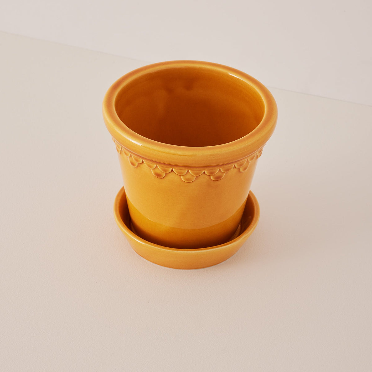 Copenhagen Ø14 Planter & Saucer
