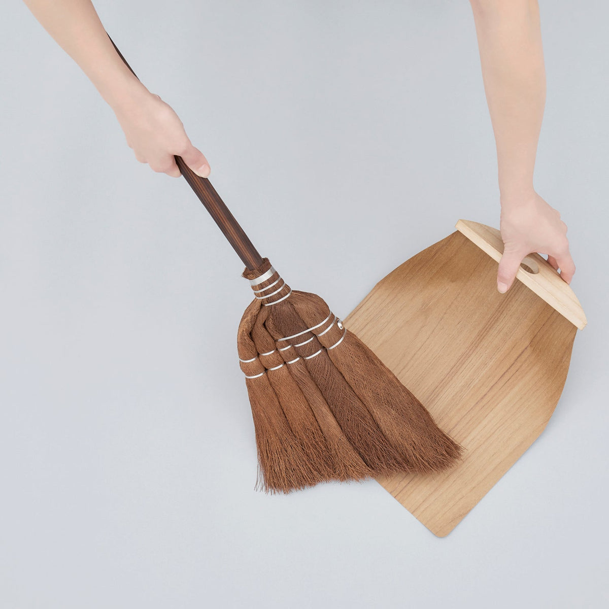 Japanese Cypress Short Handle Broom - Full