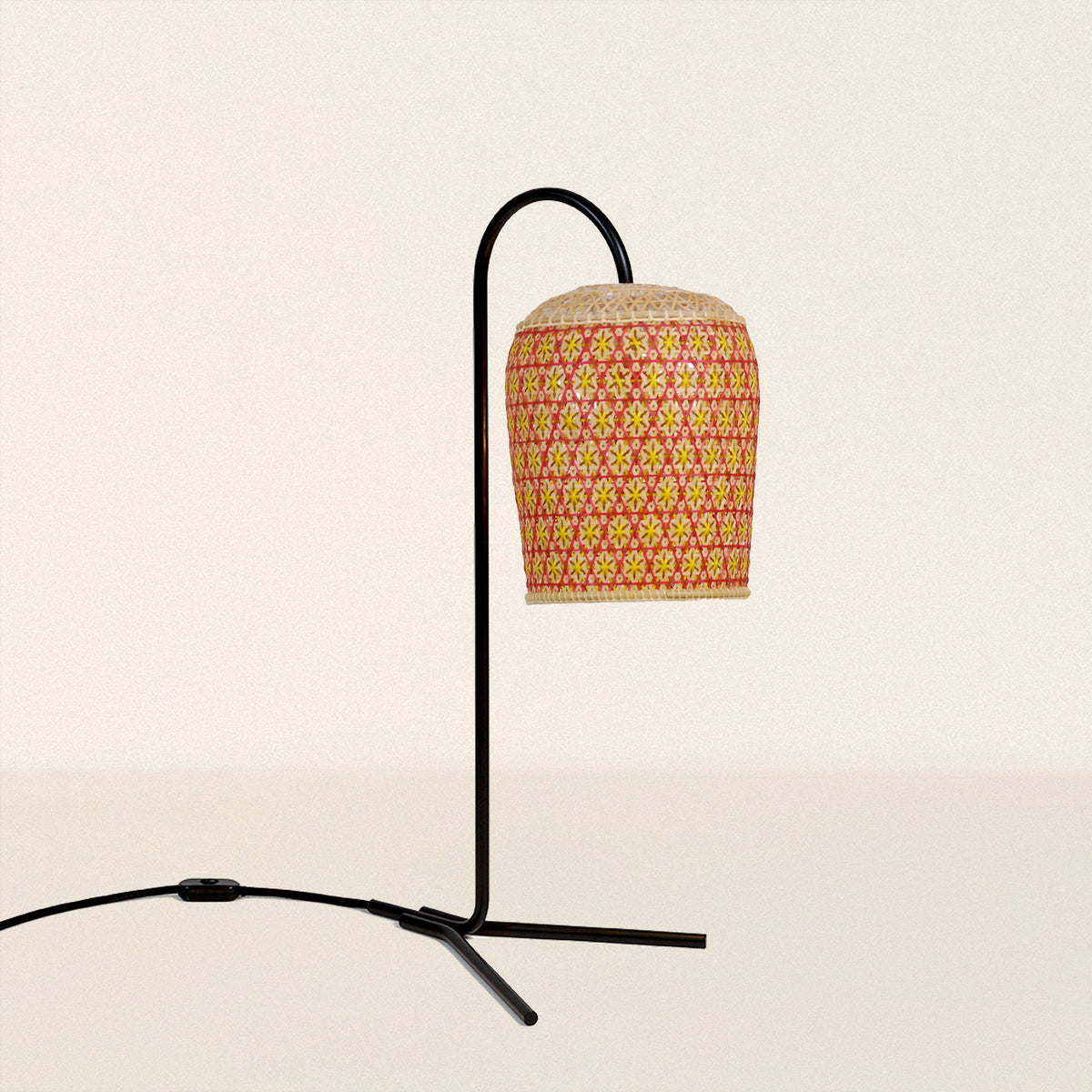 Pikul Table Lamp