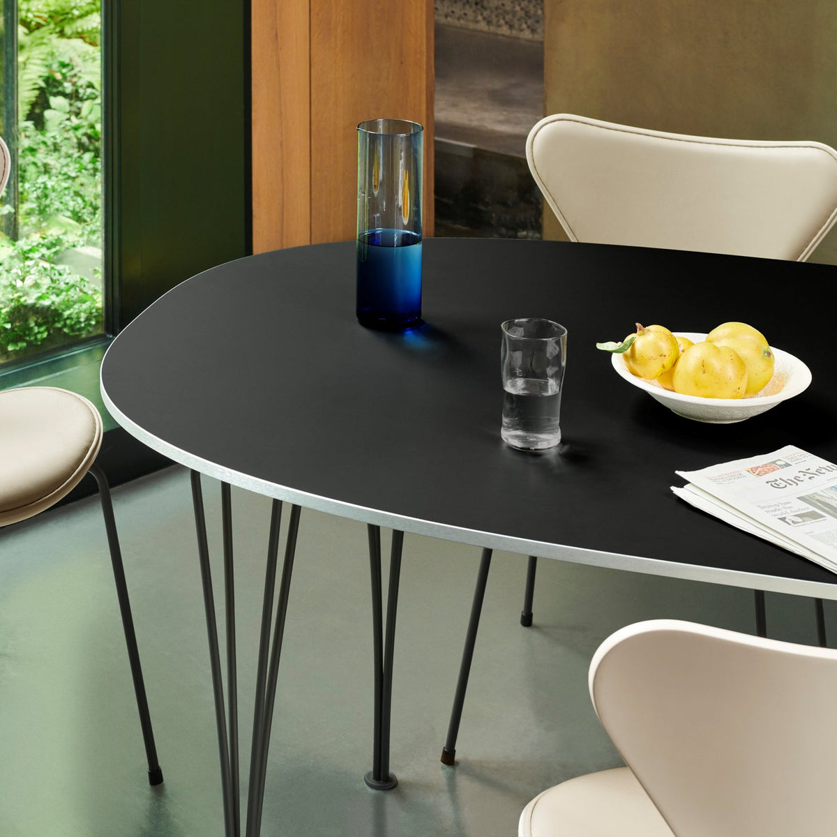 Superellipse Table