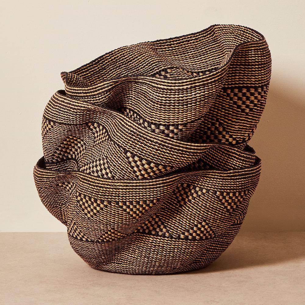 Pakurigo Wave Decor Basket