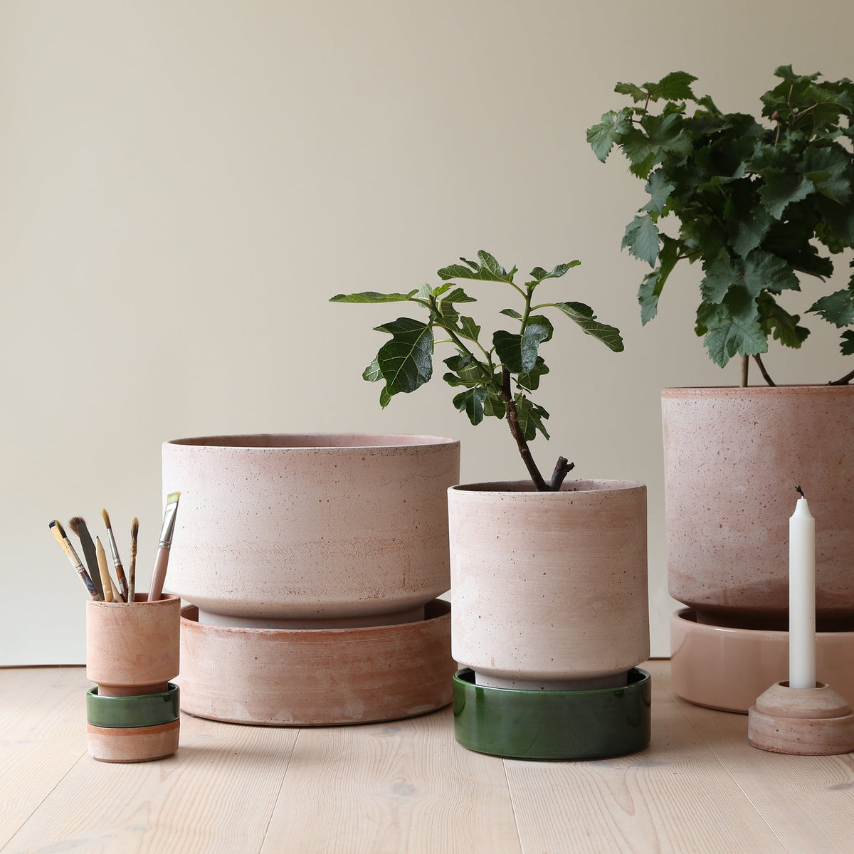 Hoff Ø8 Planter & Saucer - Set of 2