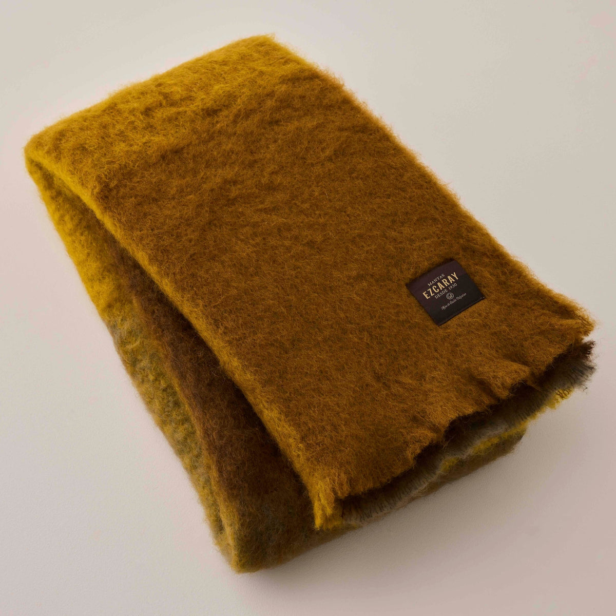Cuadros Throw