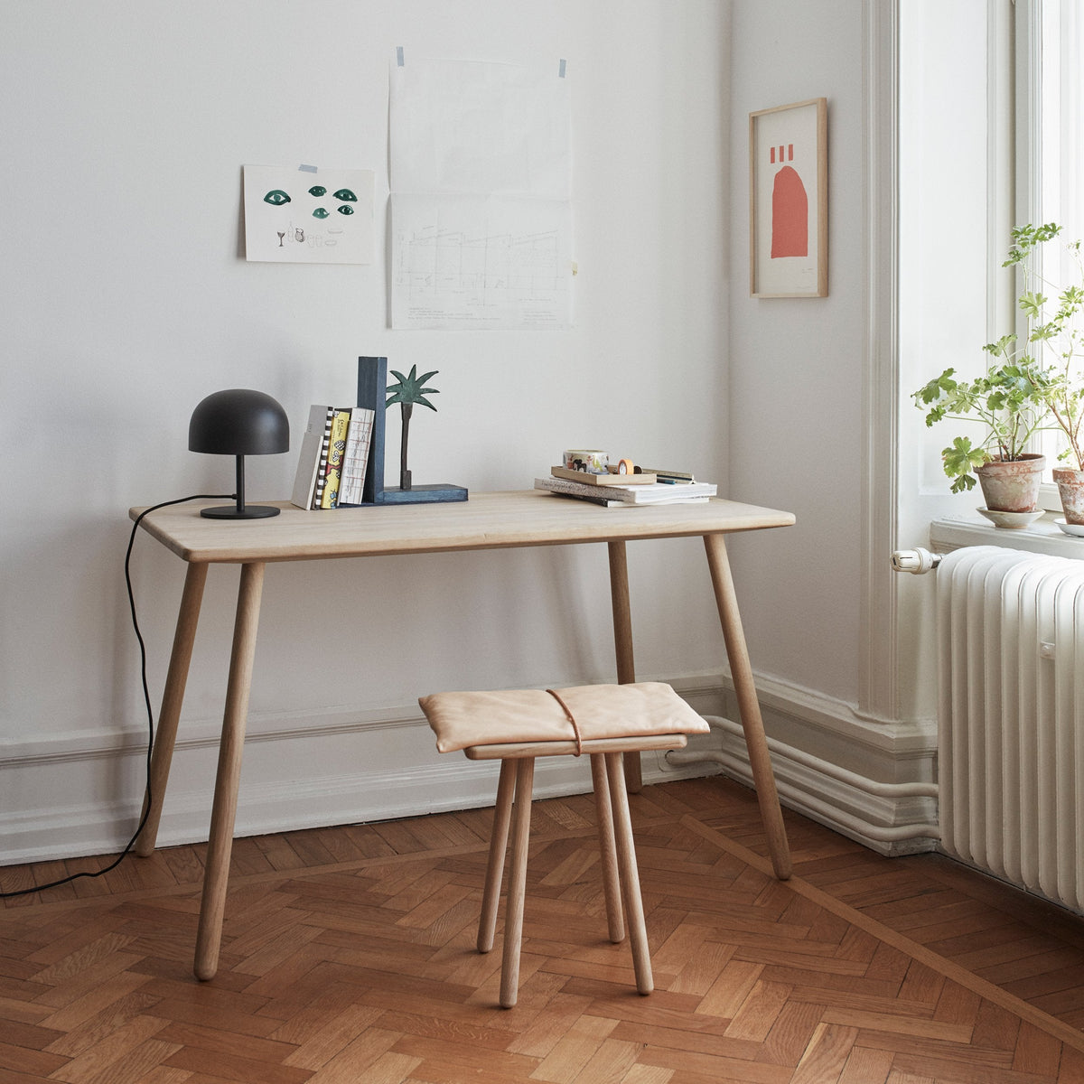 Georg Desk