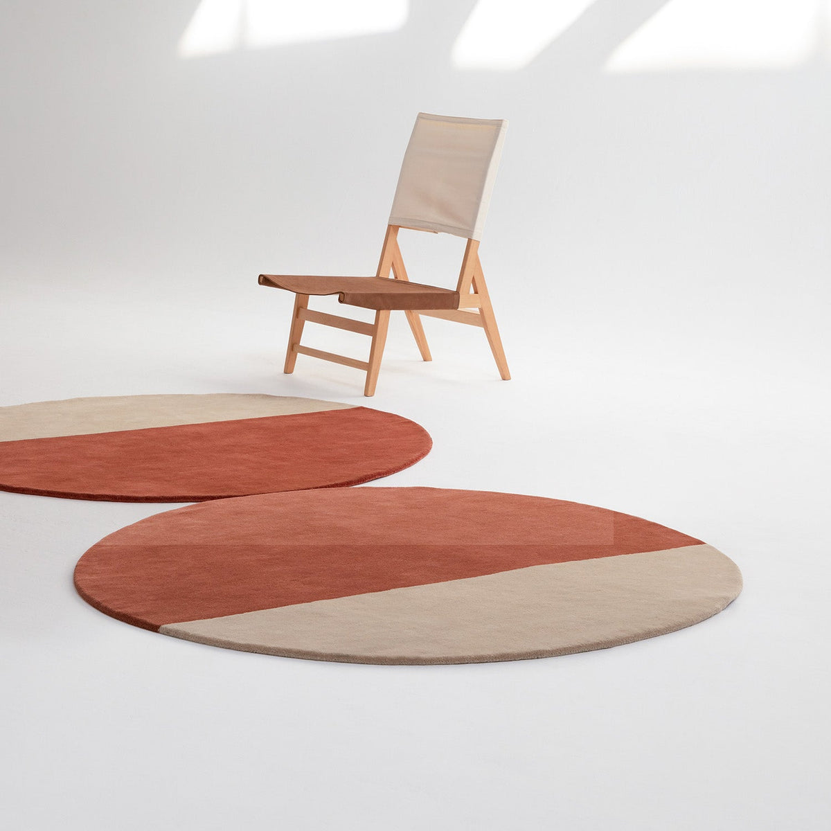 Pearl Round Rug
