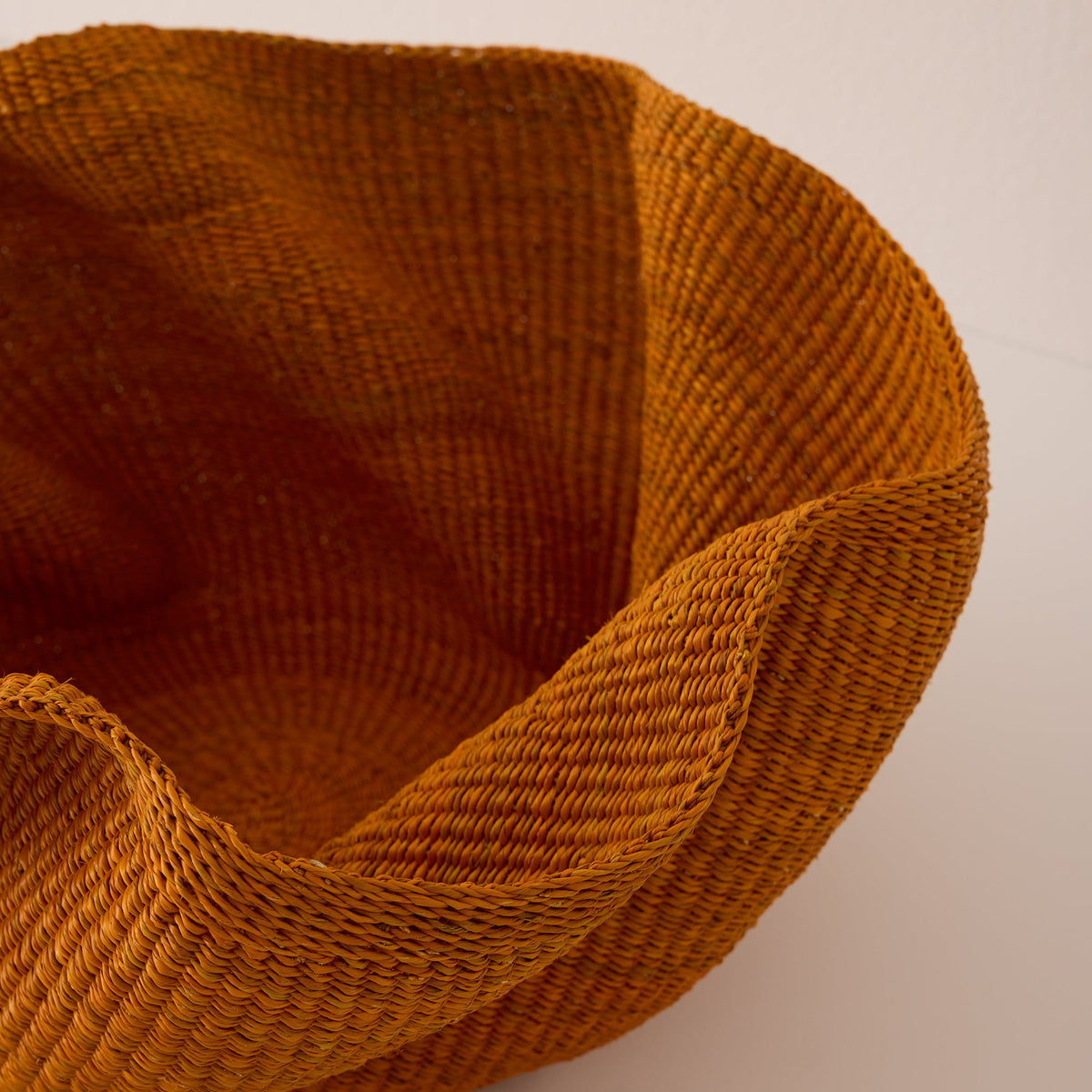 Pakurigo Wave Decor Basket
